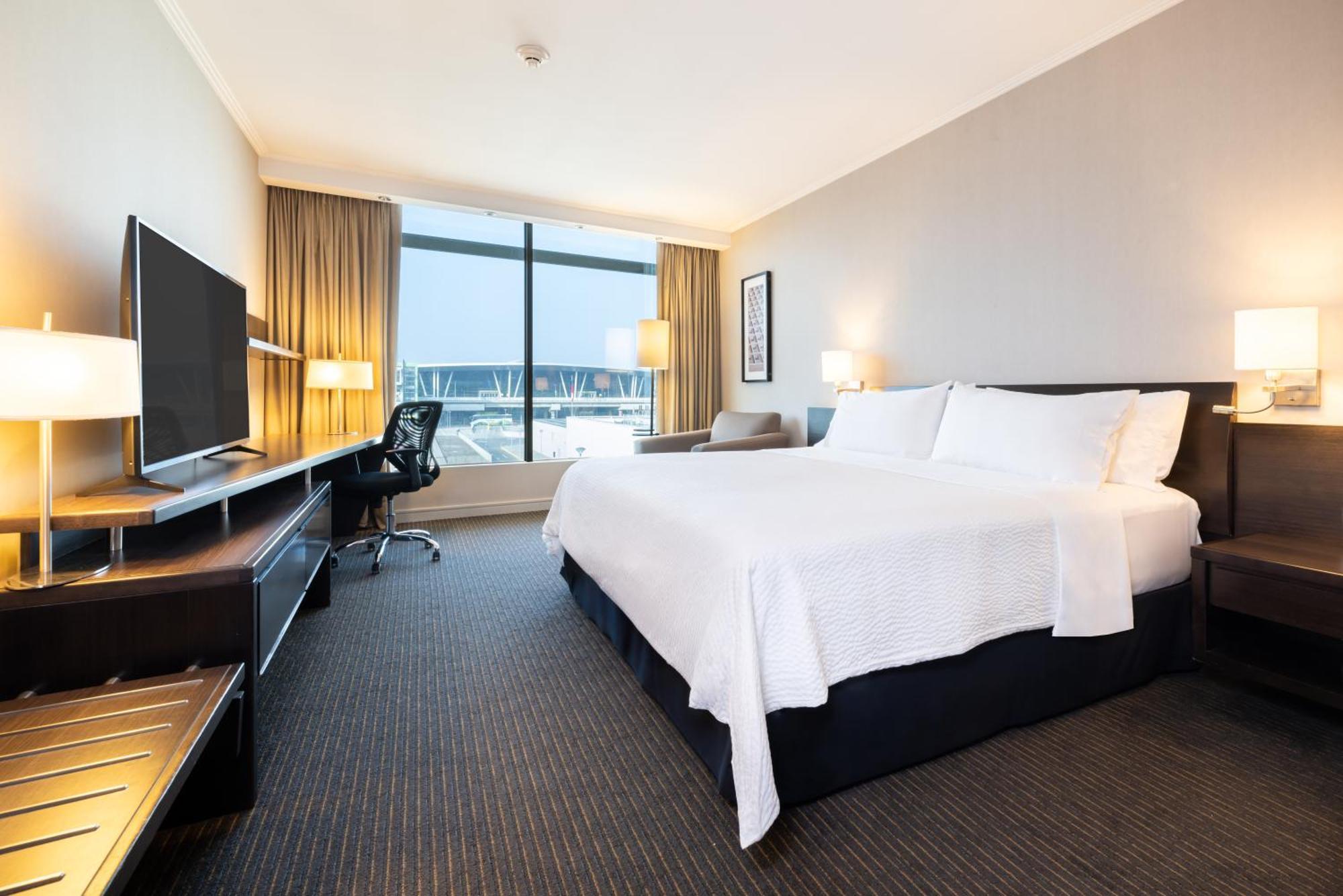 Hotel - Airport Terminal By Ihg