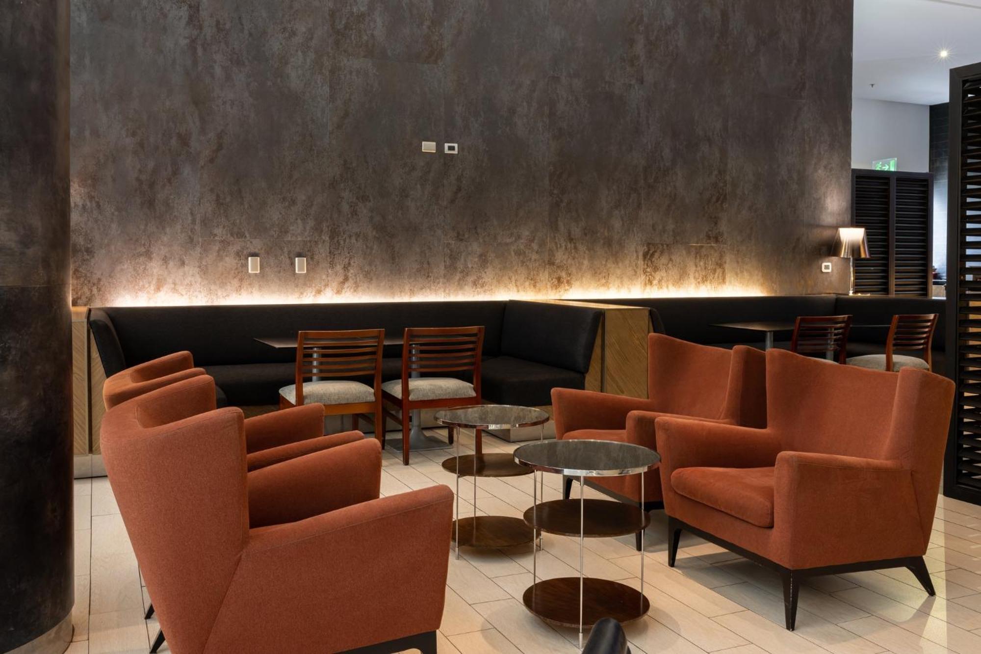- Airport Terminal By Ihg