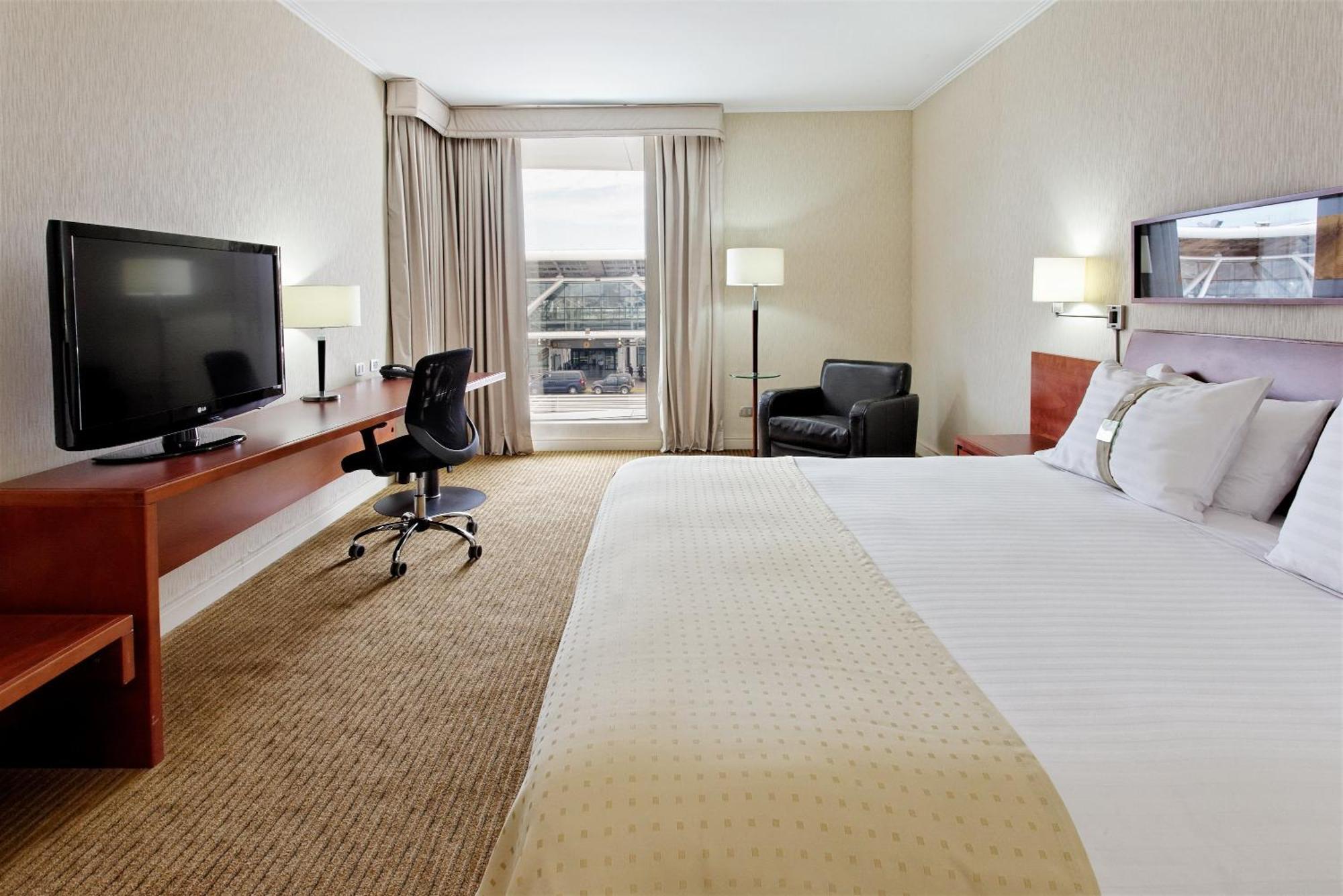 Hotel - Airport Terminal By Ihg Santiago