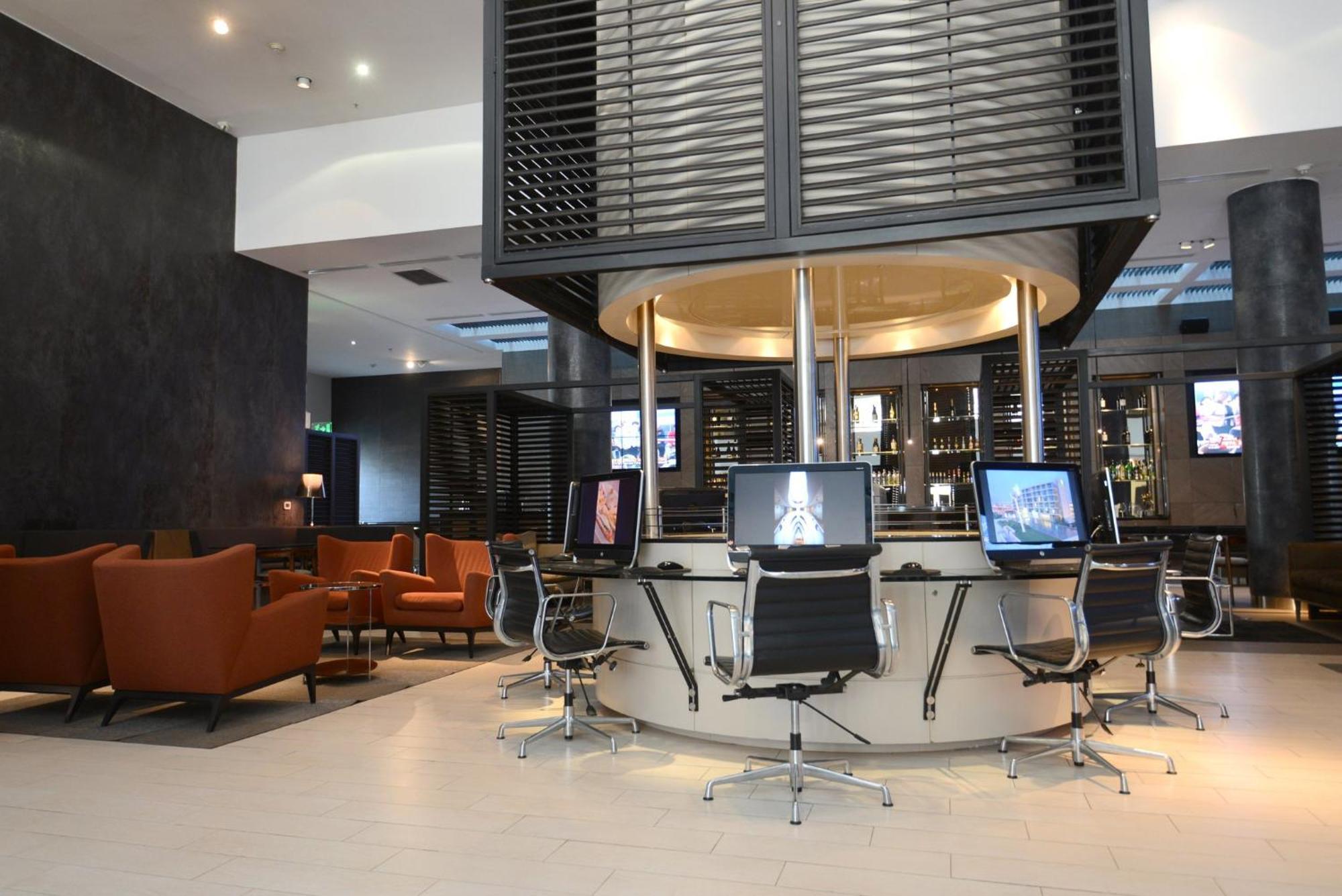 - Airport Terminal By Ihg Hotel 4*