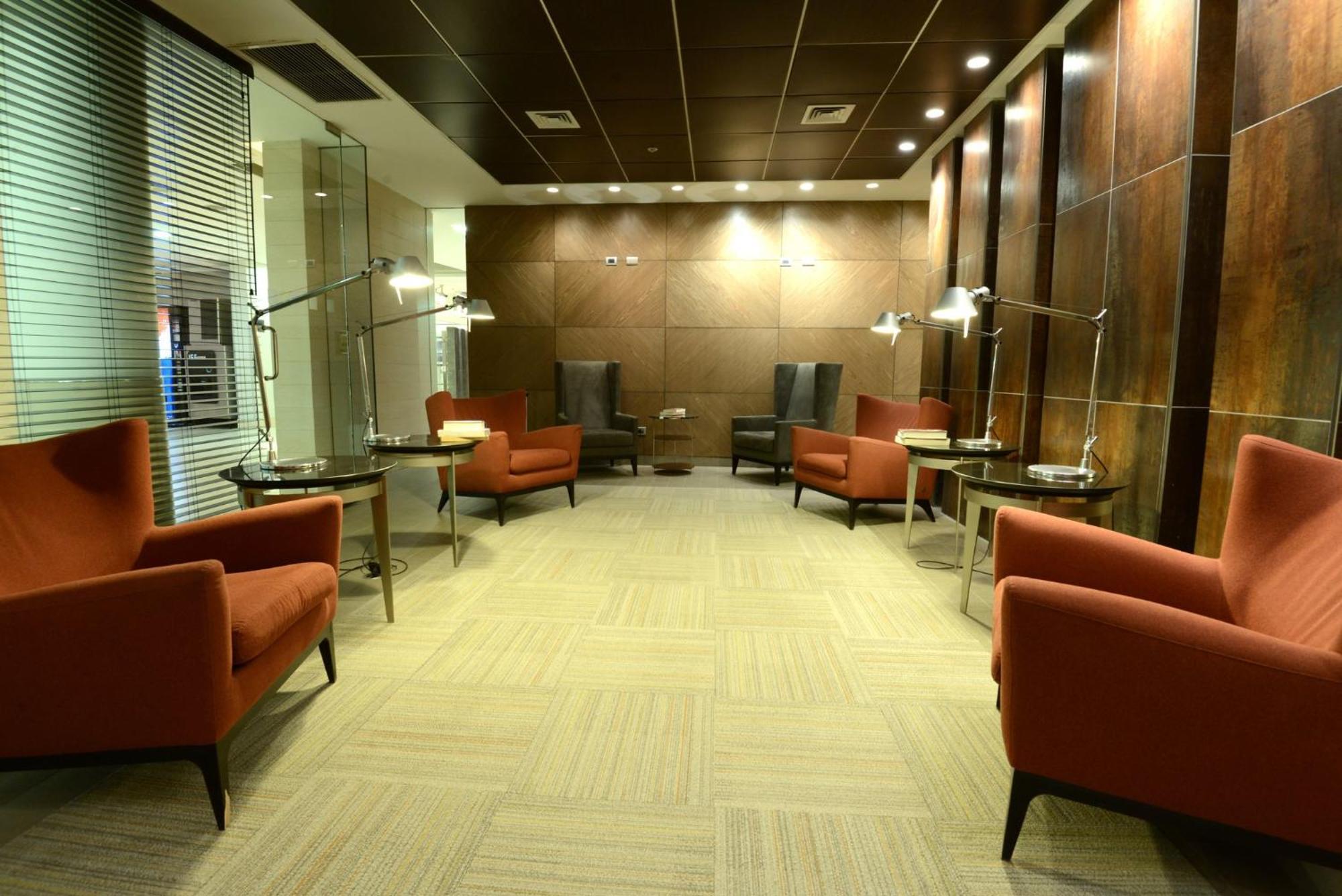 Hotel - Airport Terminal By Ihg 4*